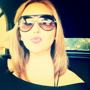 Meet your Posher, Jasmin